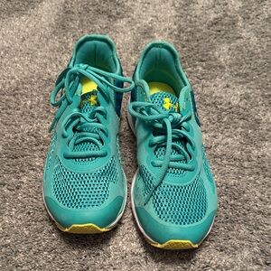 Under Armour women’s ' Teal and Yellow Sneakers